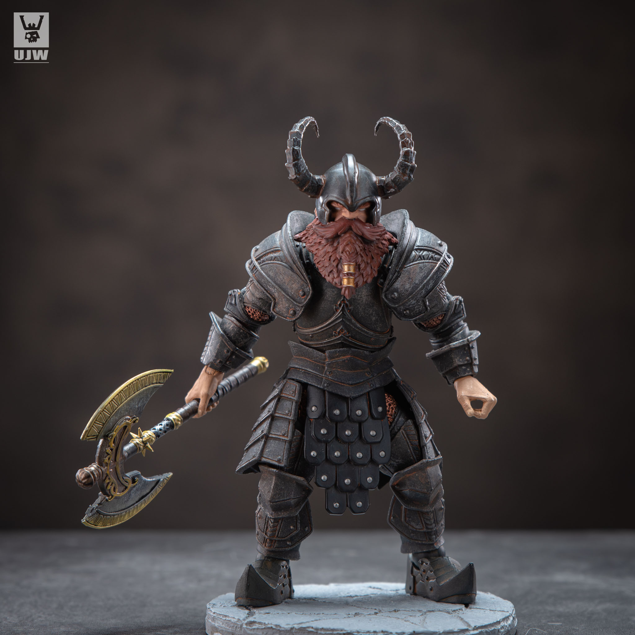 fw111:the dwarf head+helmet fw111:the dwarf head+helmet