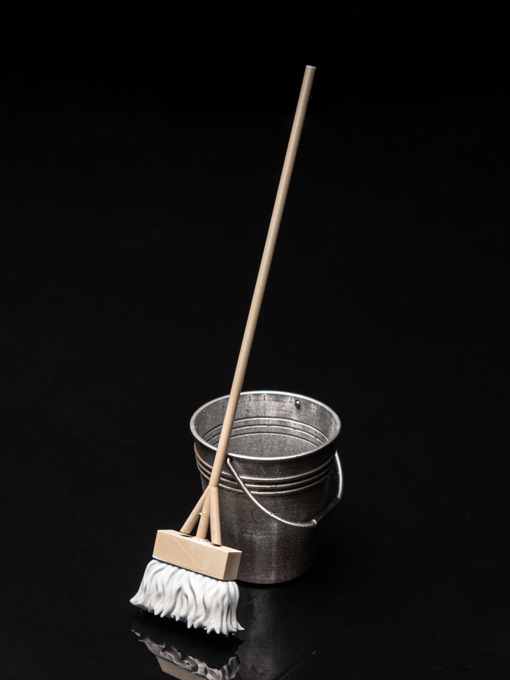 uj17:broom and bucket set uj17:broom and bucket set